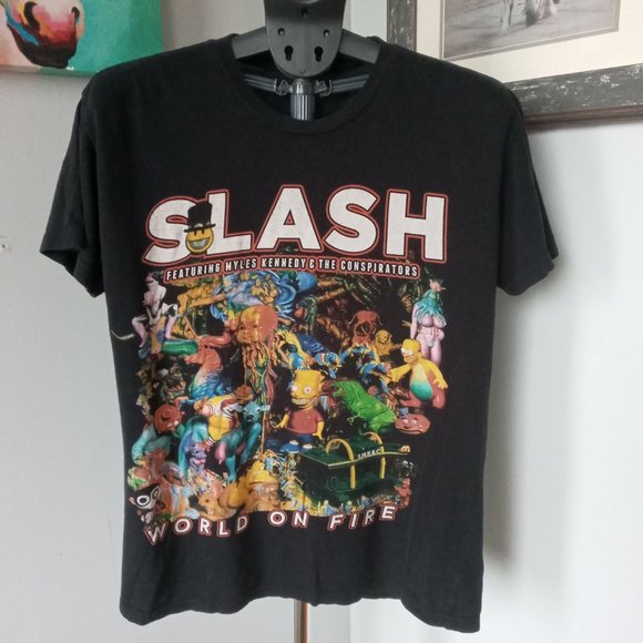 SLASH World On Fire Black graphic T-shirt size medium - Picture 1 of 6